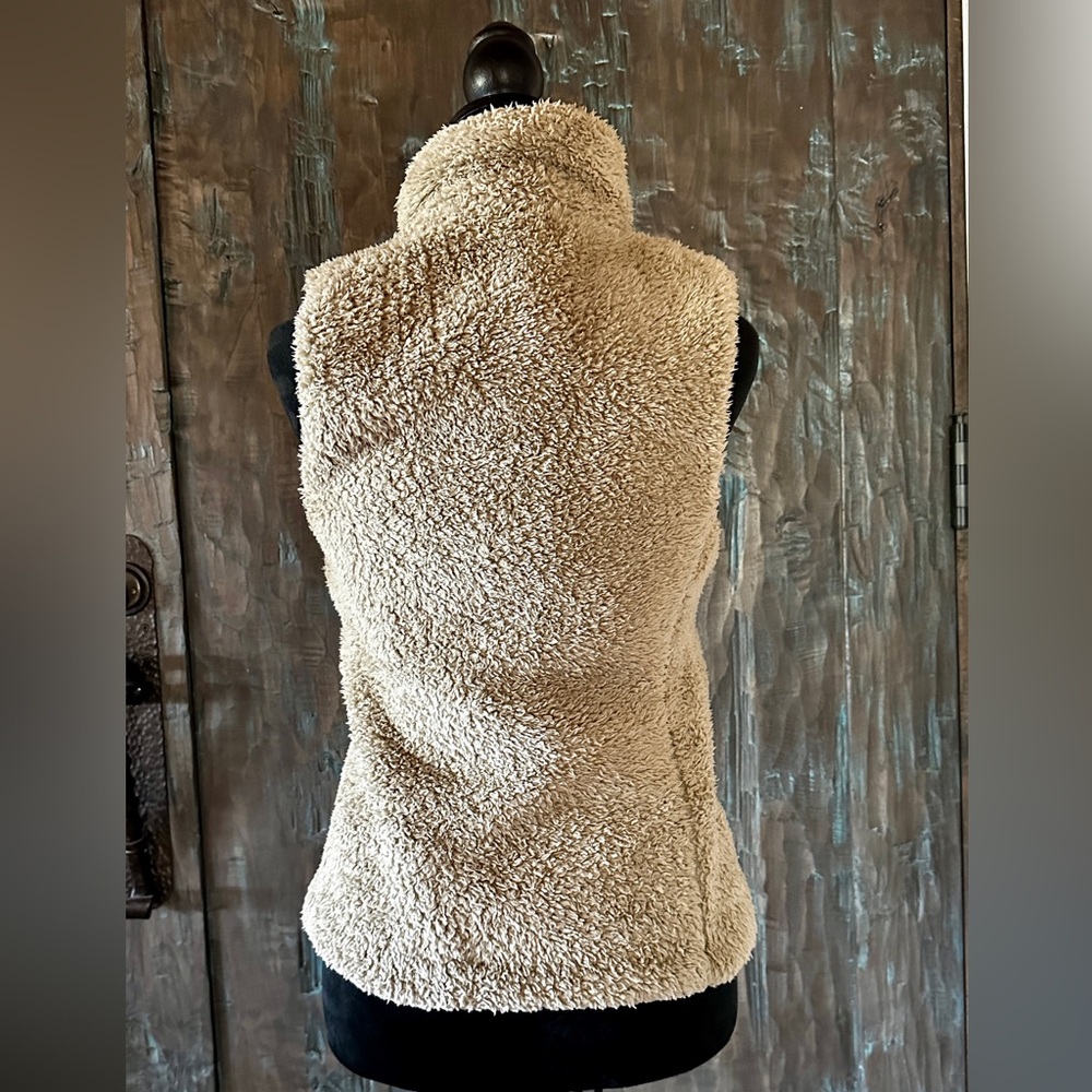 Patagonia Los Gatos Vest - Picture 2 of 6